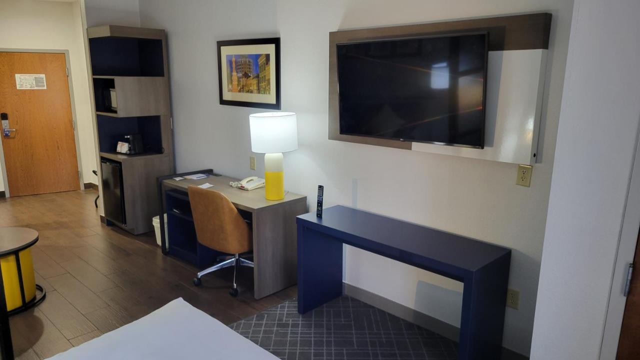 Comfort Suites Мейкон Екстер'єр фото