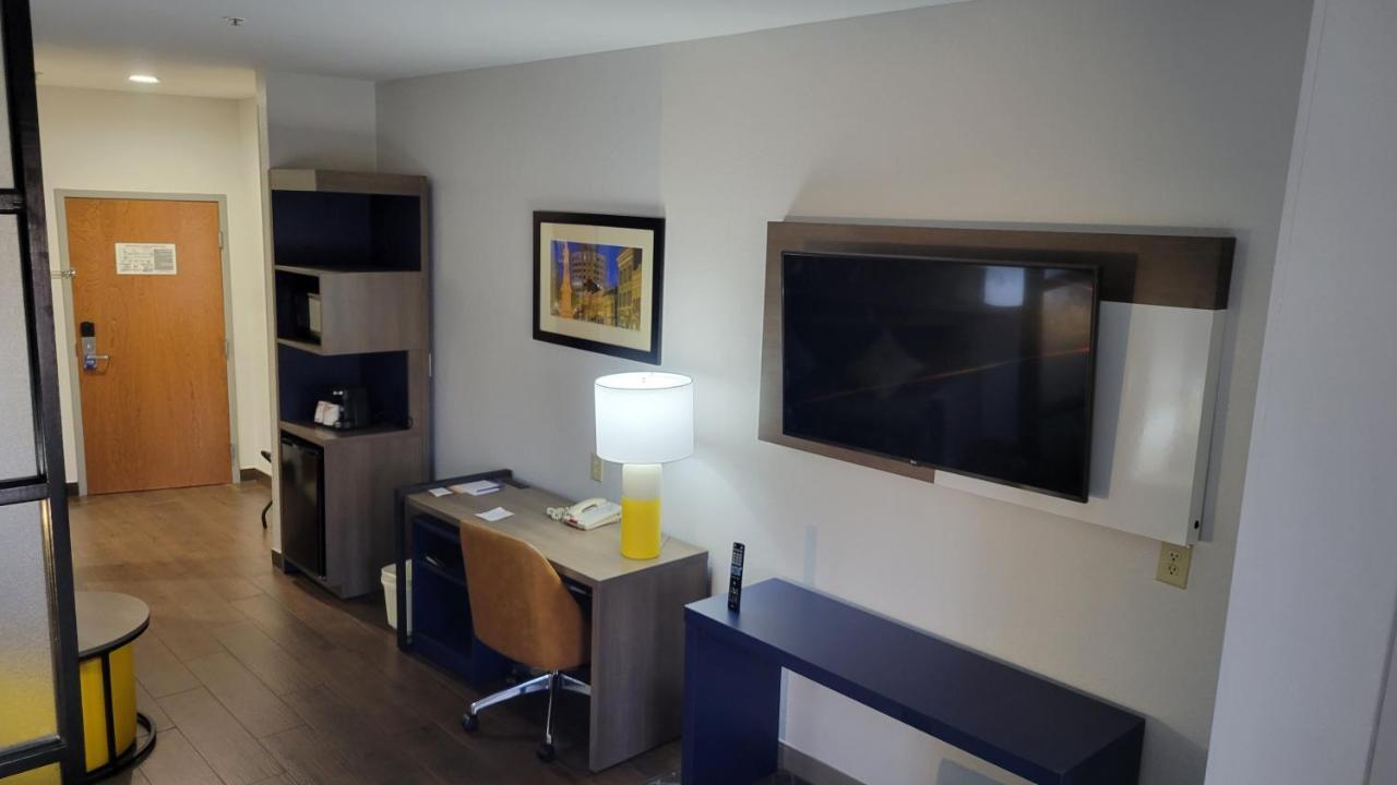 Comfort Suites Мейкон Екстер'єр фото