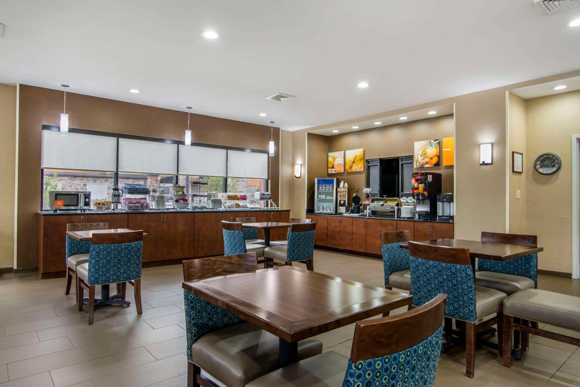Comfort Suites Мейкон Екстер'єр фото