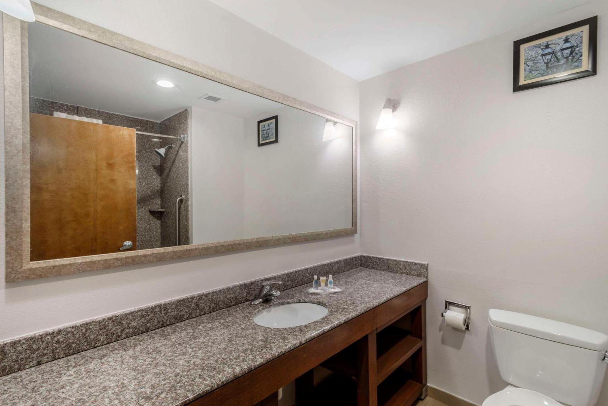 Comfort Suites Мейкон Екстер'єр фото
